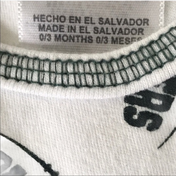 Bundle of 3 Wisconsin Baby Bodysuits - Picture 15 of 16